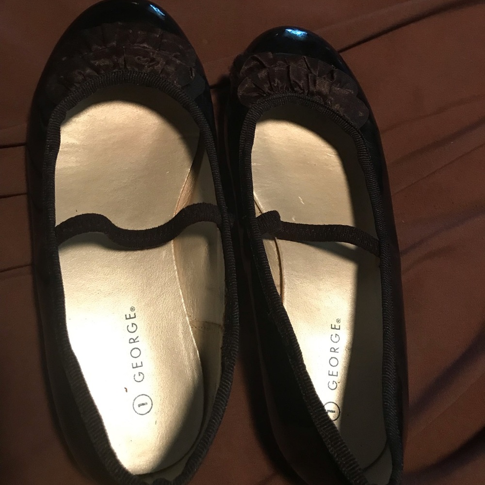 Girls size 1 shoes